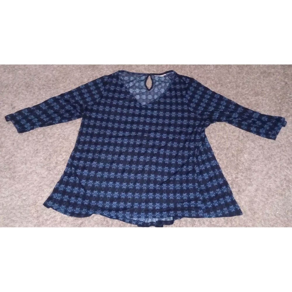 Women's Dana Buchman Blouse Size 1X Color Blue Black Floral Polyester Spandex